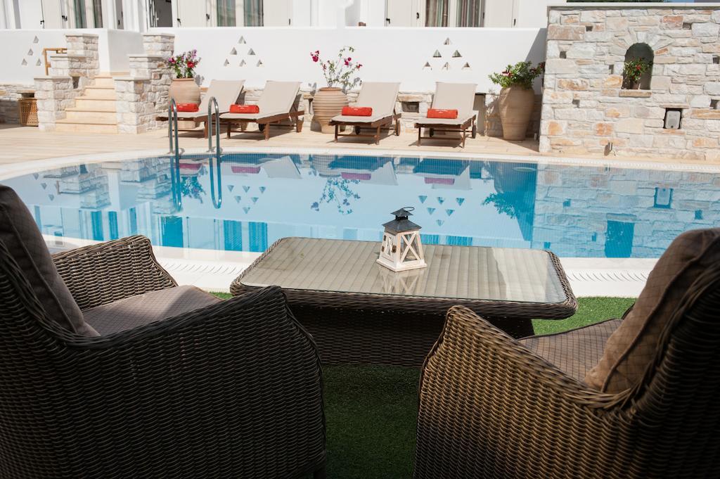 Anna Platanou Hotel Páros Buitenkant foto