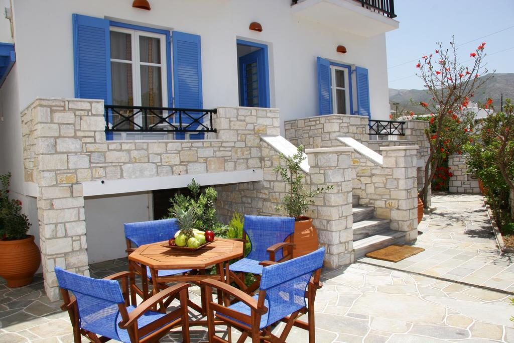 Anna Platanou Hotel Páros Buitenkant foto